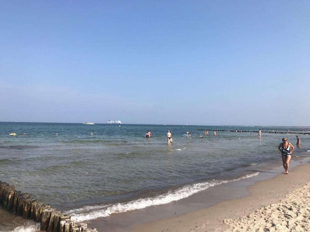 רוסטוק Exclusive Fewo In Warnemuende, 150M To The Beach, 2 Bathrooms, 2 Bedrooms, Sauna, Wifi And Much More. מראה חיצוני תמונה