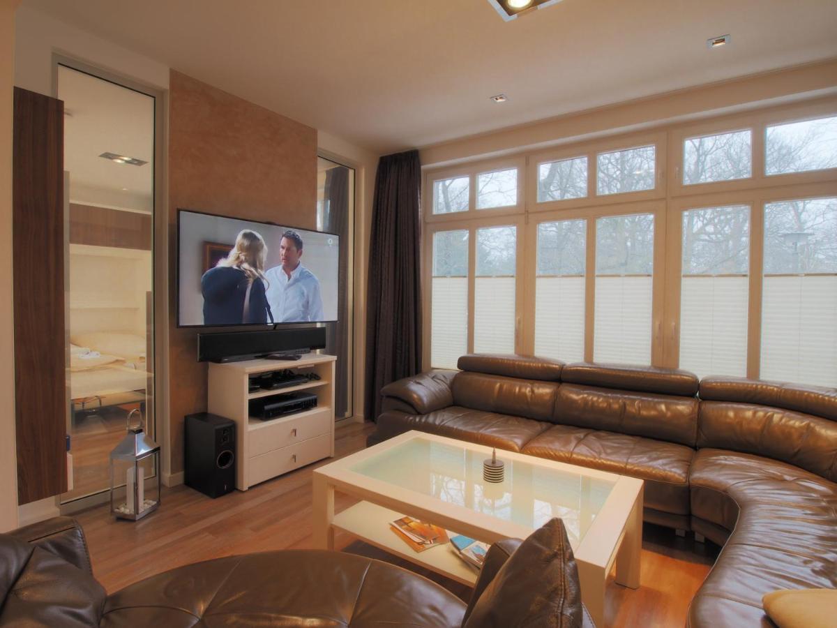 רוסטוק Exclusive Fewo In Warnemuende, 150M To The Beach, 2 Bathrooms, 2 Bedrooms, Sauna, Wifi And Much More. מראה חיצוני תמונה