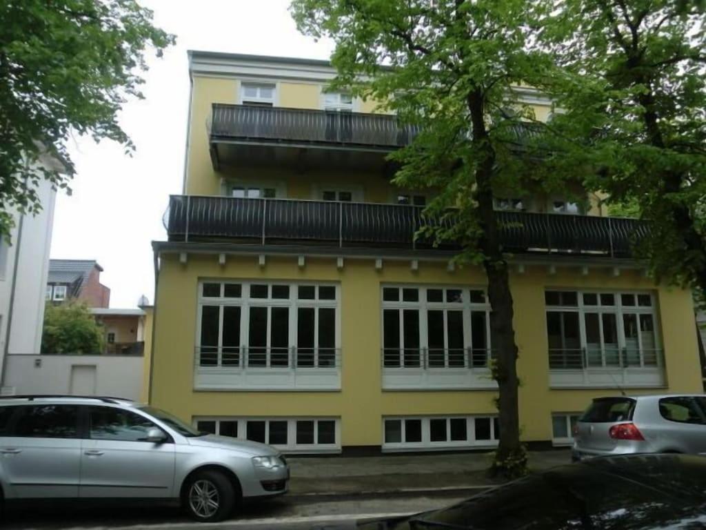 רוסטוק Exclusive Fewo In Warnemuende, 150M To The Beach, 2 Bathrooms, 2 Bedrooms, Sauna, Wifi And Much More. מראה חיצוני תמונה