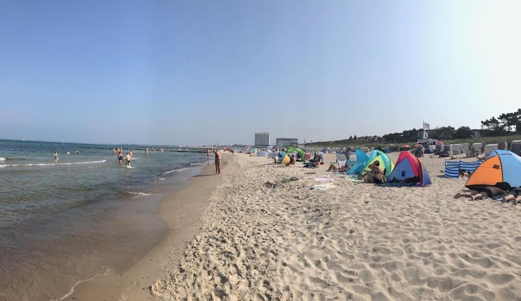 רוסטוק Exclusive Fewo In Warnemuende, 150M To The Beach, 2 Bathrooms, 2 Bedrooms, Sauna, Wifi And Much More. מראה חיצוני תמונה