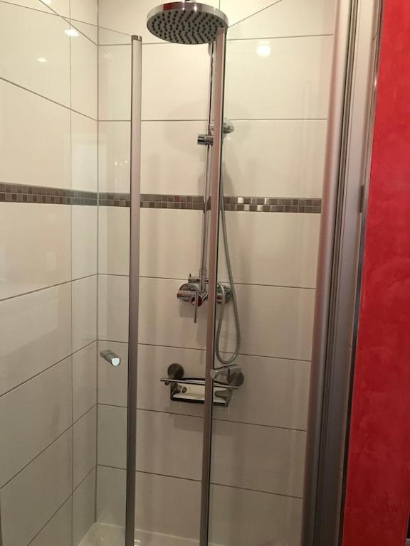 רוסטוק Exclusive Fewo In Warnemuende, 150M To The Beach, 2 Bathrooms, 2 Bedrooms, Sauna, Wifi And Much More. מראה חיצוני תמונה