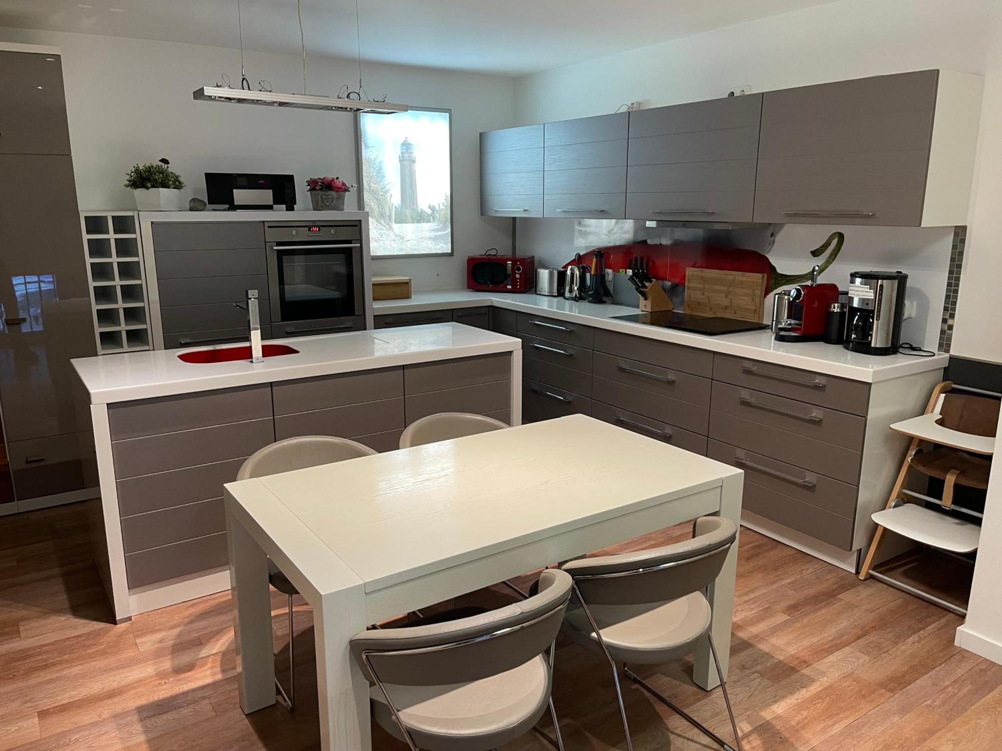 רוסטוק Exclusive Fewo In Warnemuende, 150M To The Beach, 2 Bathrooms, 2 Bedrooms, Sauna, Wifi And Much More. מראה חיצוני תמונה